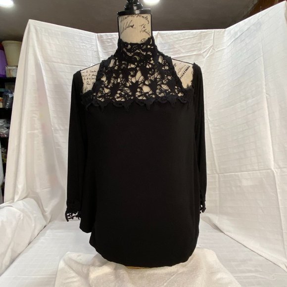 VENUS Tops - Ladies Black blouse top size XL